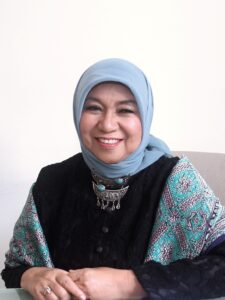 Nurhayati Subakat, pendiri Wardah, kosmetik halal pertama di Indonesia