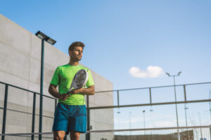 Tren bisnis lapangan padel yang makin diminati di Indonesia tahun 2025
